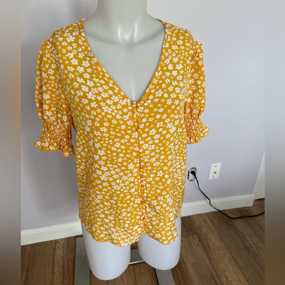 Floral print short sleeve blouse 🌸